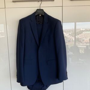 Burberry Suit in Blue (46R Italian sizing or 36R North America)